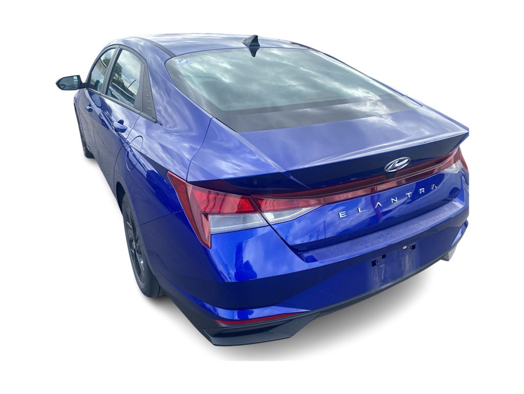 Thumbnail: 2023 Hyundai Elantra - 4