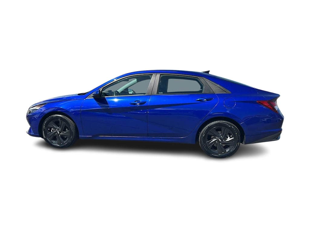 Thumbnail: 2023 Hyundai Elantra - 3