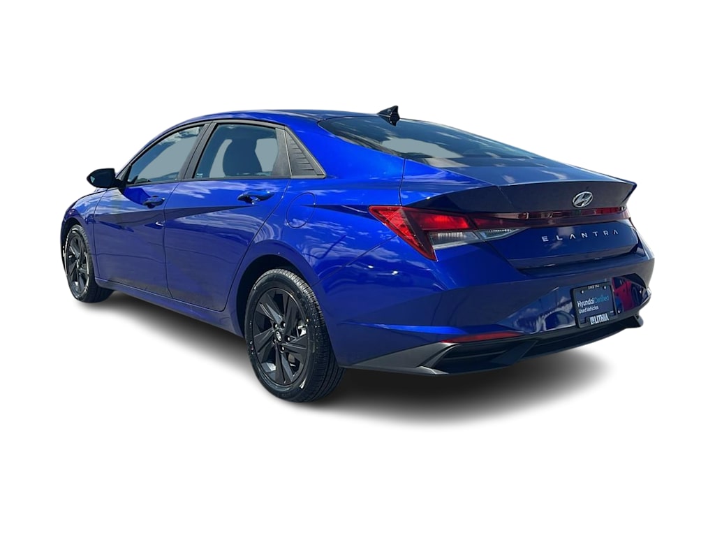 Thumbnail: 2023 Hyundai Elantra - 4
