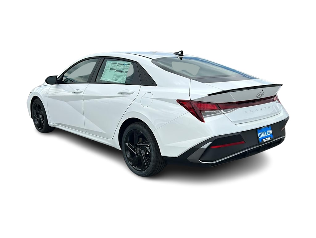 Thumbnail: 2026 Hyundai Elantra - 4