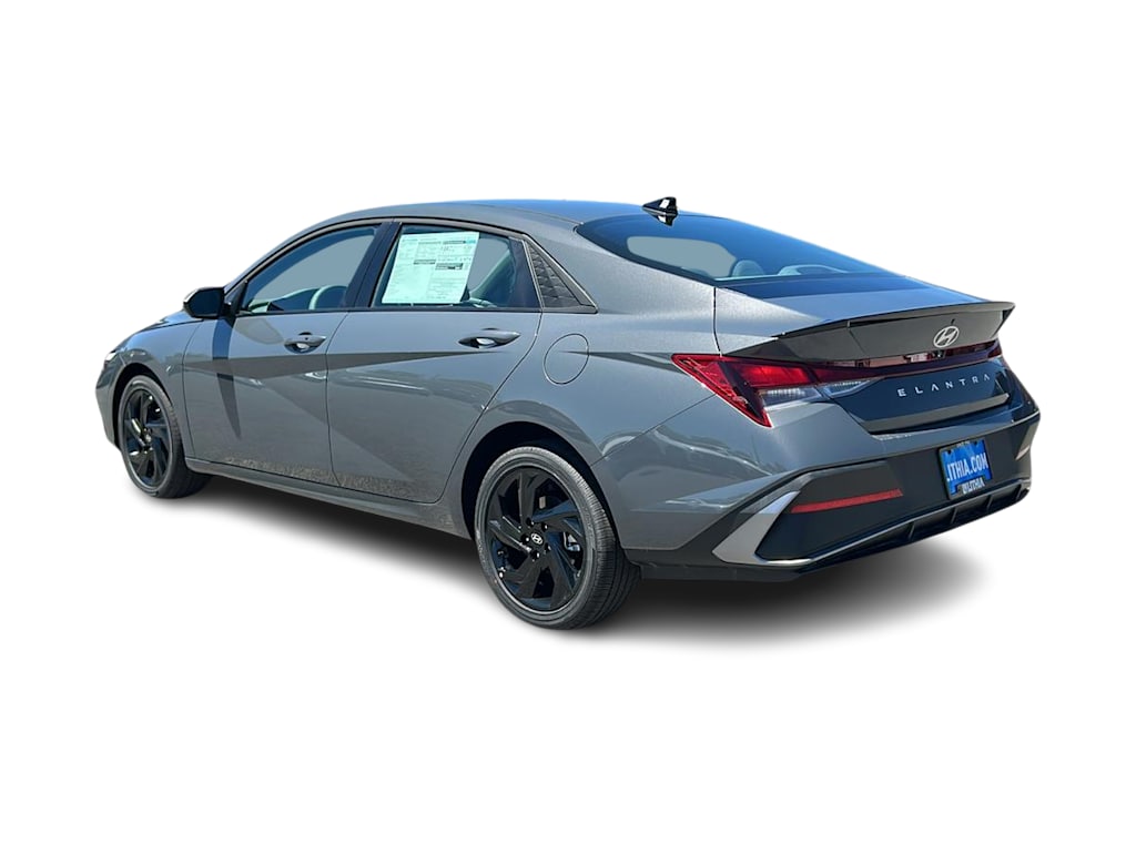 Thumbnail: 2026 Hyundai Elantra - 4