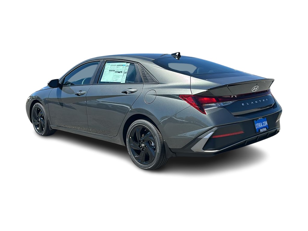 Thumbnail: 2026 Hyundai Elantra - 4