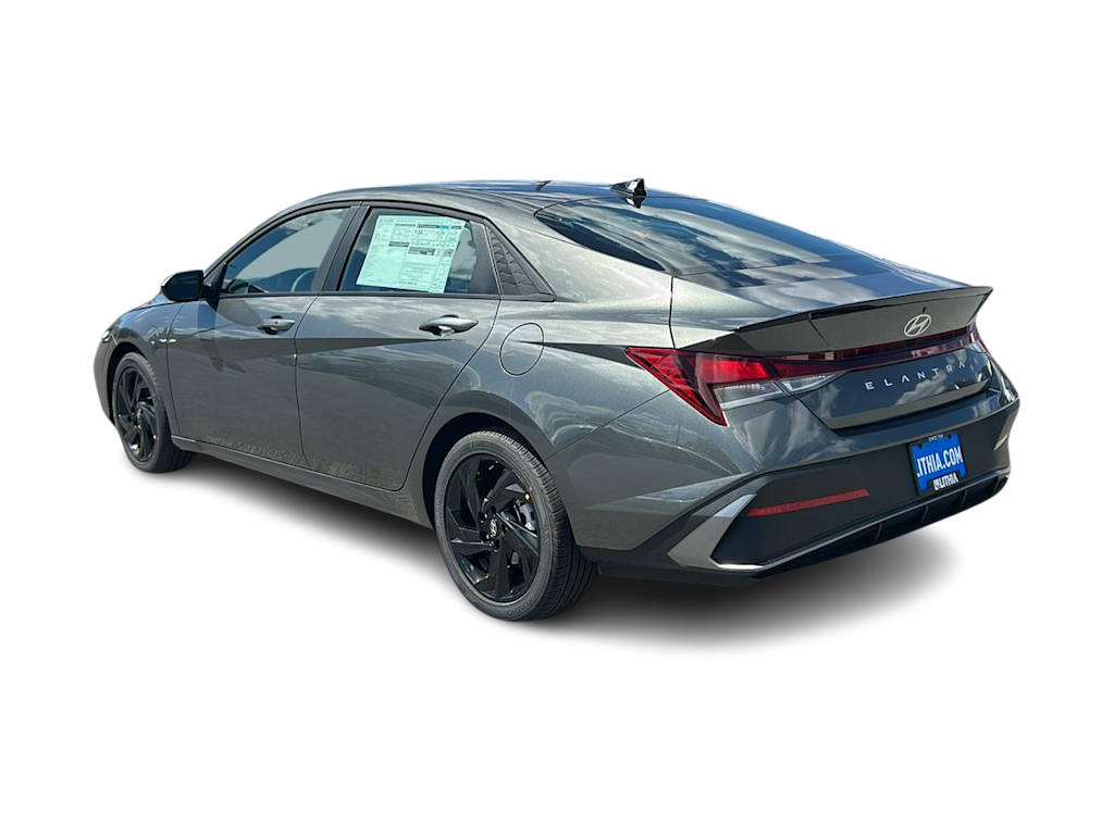 Thumbnail: 2026 Hyundai Elantra - 4