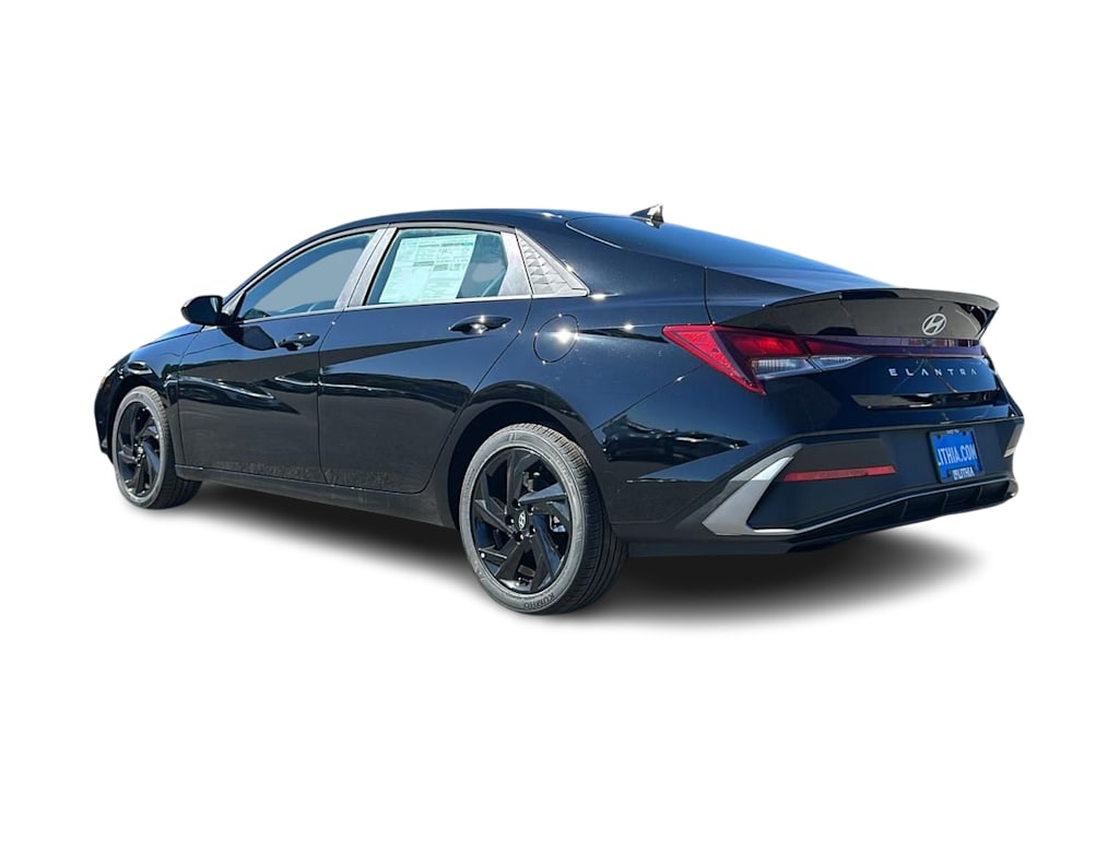 Thumbnail: 2026 Hyundai Elantra - 4