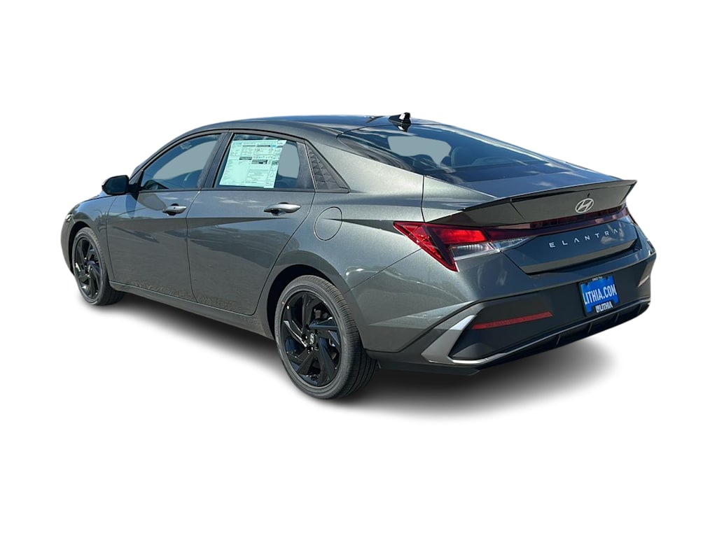 Thumbnail: 2026 Hyundai Elantra - 4