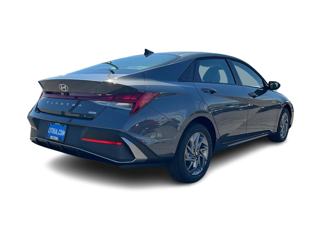 Thumbnail: 2026 Hyundai Elantra - 22