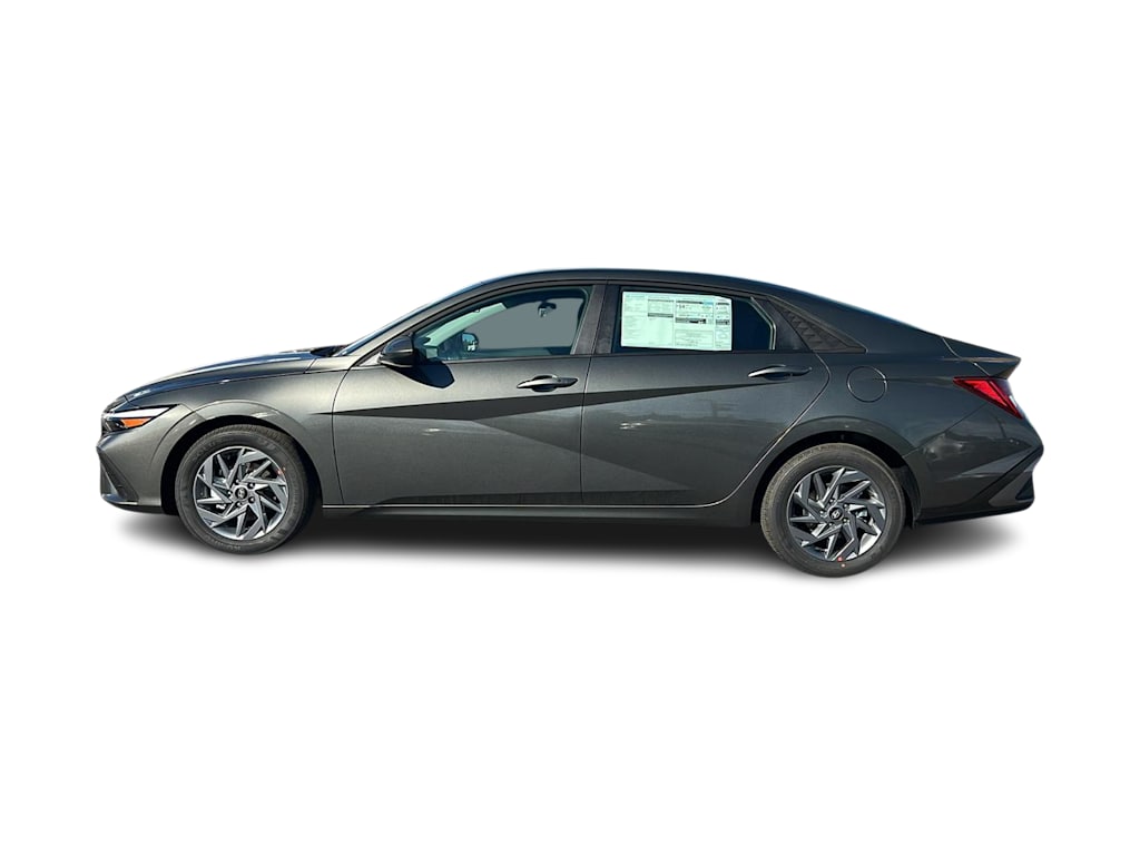 Thumbnail: 2026 Hyundai Elantra - 3