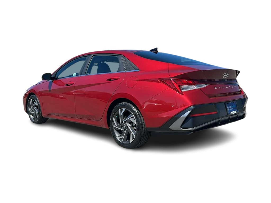 Thumbnail: 2024 Hyundai Elantra - 4