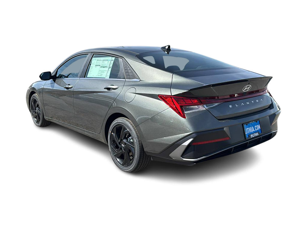 Thumbnail: 2026 Hyundai Elantra - 4
