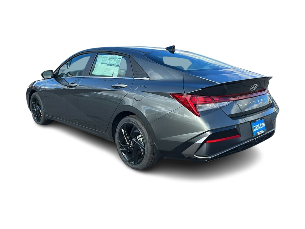 Thumbnail: 2026 Hyundai Elantra - 4