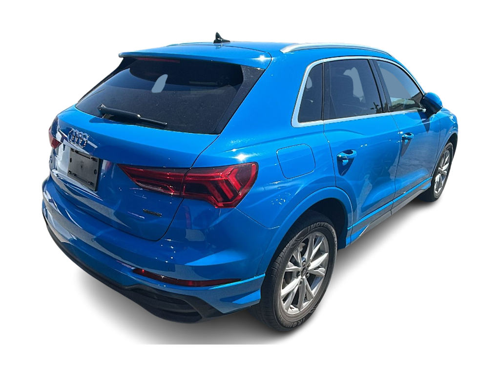 Thumbnail: 2023 Audi Q3 - 11