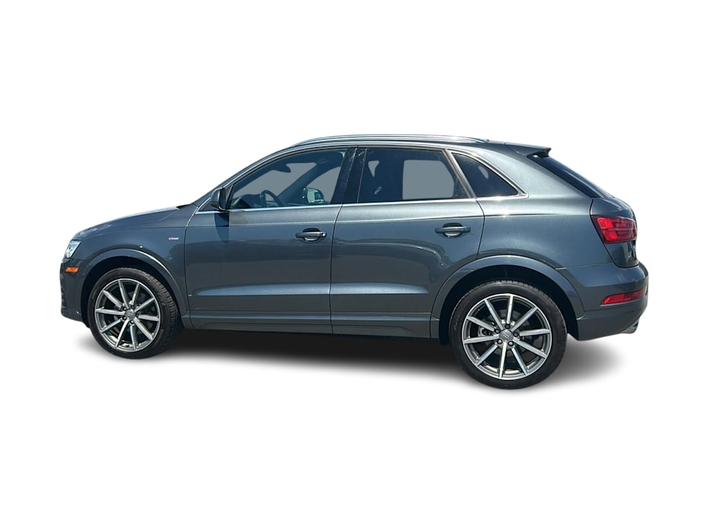 Thumbnail: 2018 Audi Q3 - 3