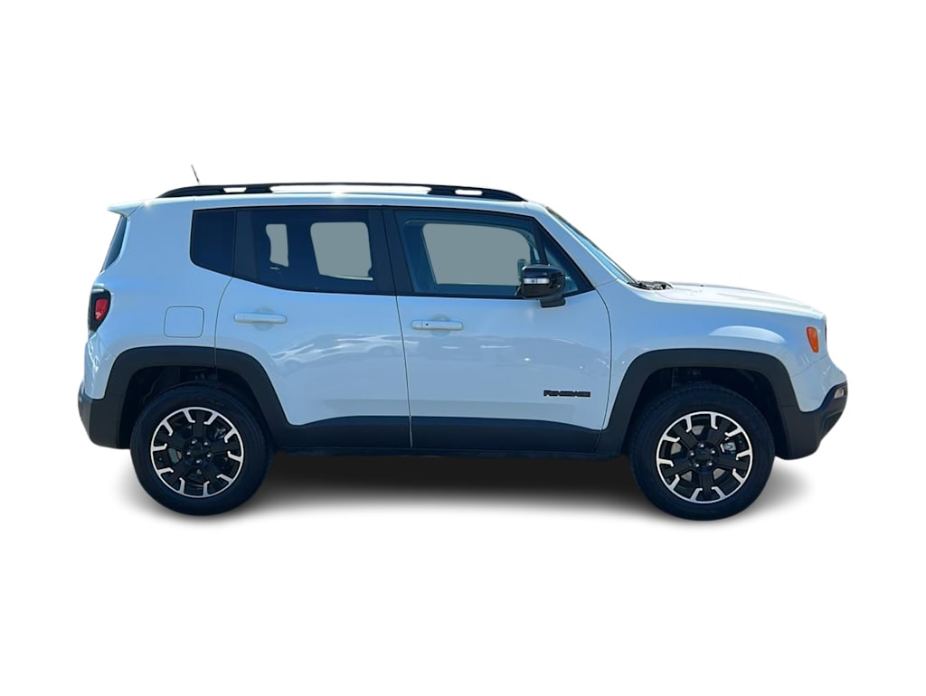 Thumbnail: 2023 Jeep Renegade - 20