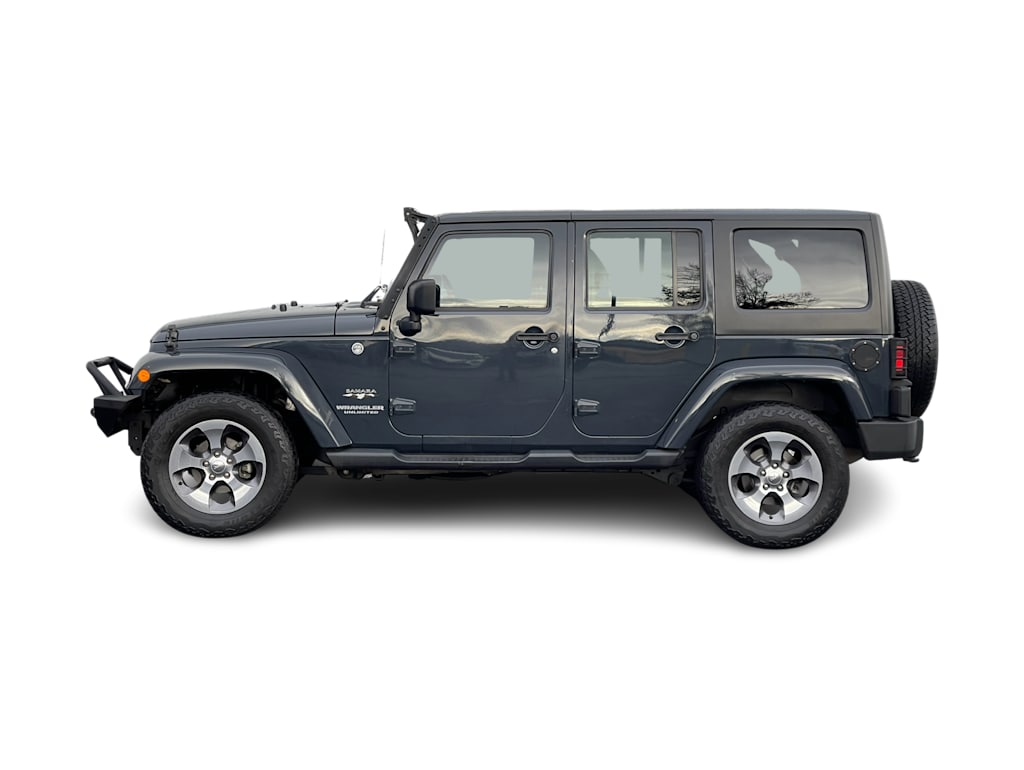 2017 Jeep Wrangler Unlimited Sahara 3