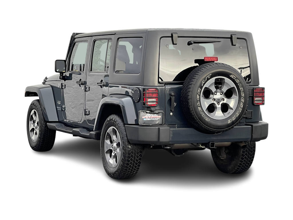 2017 Jeep Wrangler Unlimited Sahara 4