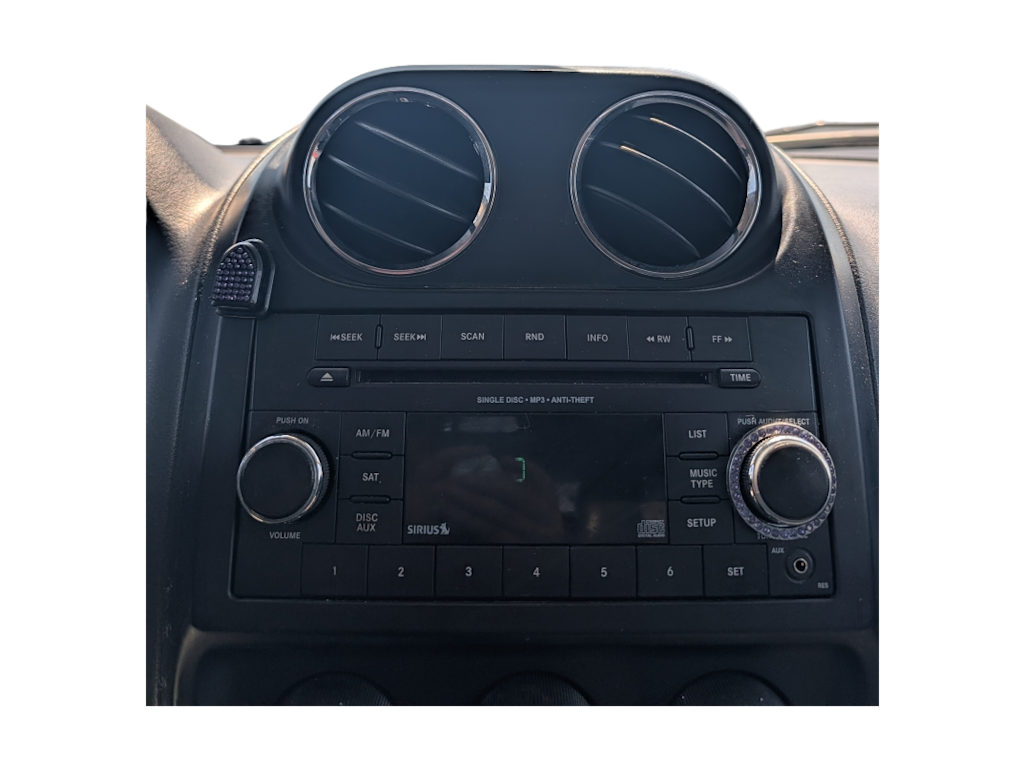 Thumbnail: 2015 Jeep Patriot - 21