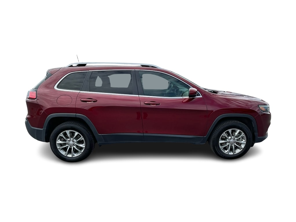 Thumbnail: 2019 Jeep Cherokee - 16