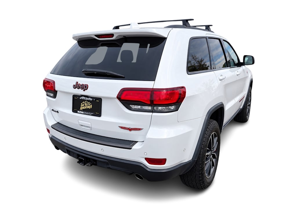 Thumbnail: 2019 Jeep Grand Cherokee - 11