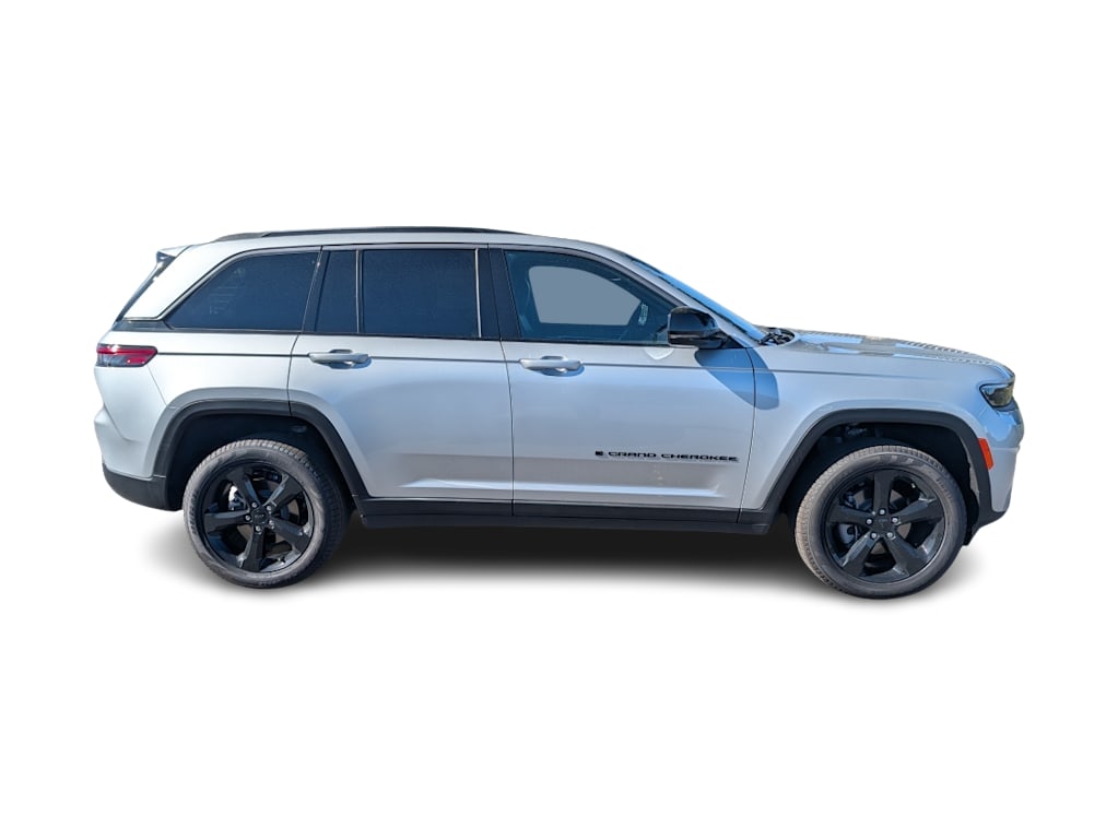 Thumbnail: 2026 Jeep Grand Cherokee - 15