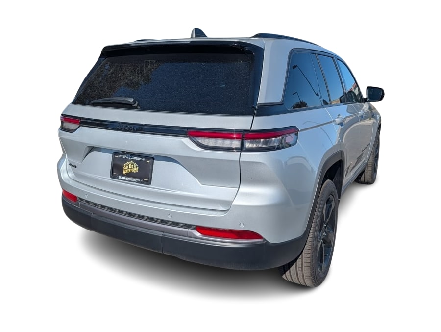 Thumbnail: 2026 Jeep Grand Cherokee - 16