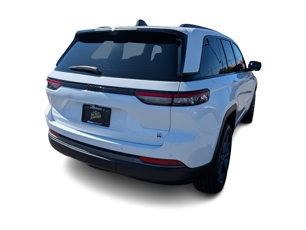 Thumbnail: 2026 Jeep Grand Cherokee - 17