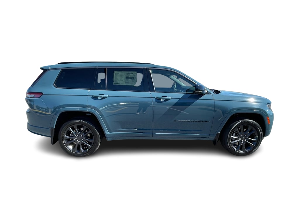 Thumbnail: 2026 Jeep Grand Cherokee L - 16