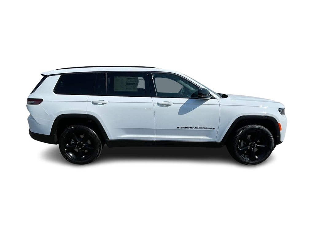Thumbnail: 2026 Jeep Grand Cherokee L - 17
