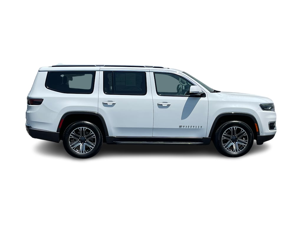 Thumbnail: 2022 Jeep Wagoneer - 16
