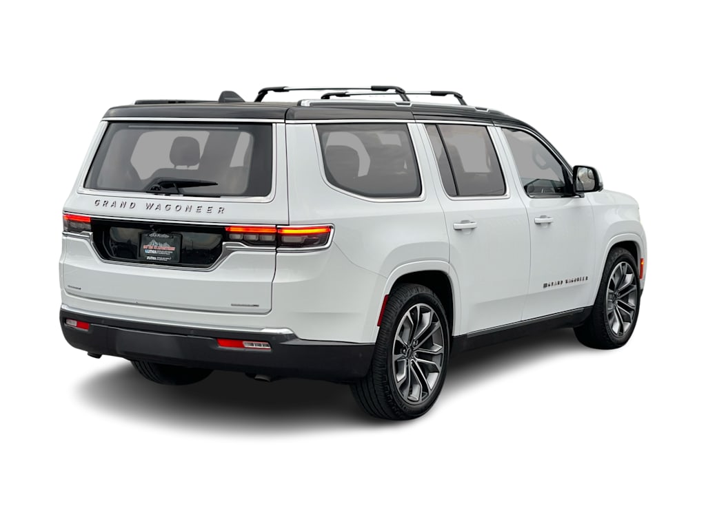 Thumbnail: 2022 Jeep Grand Wagoneer - 17
