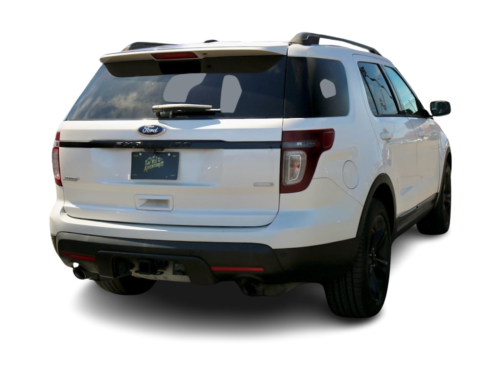 Thumbnail: 2015 Ford Explorer - 17