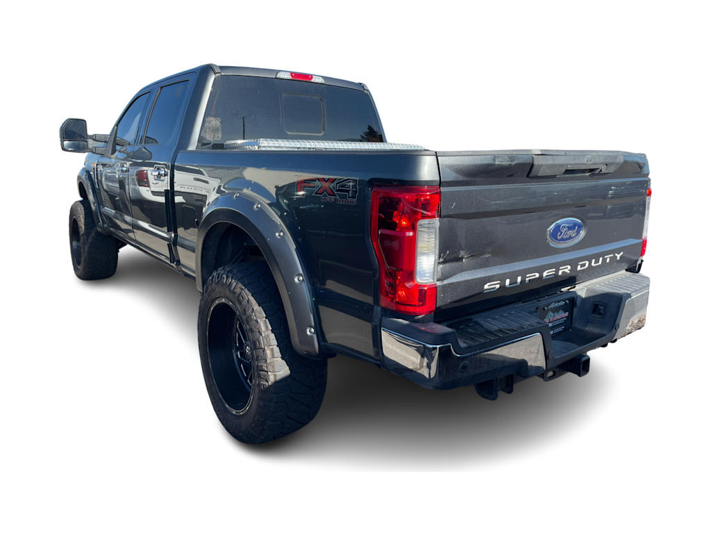 2017 Ford F-250 XLT 2