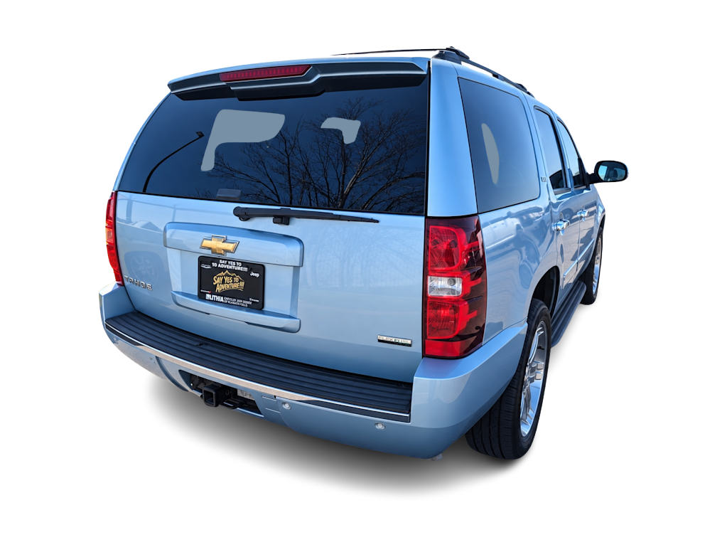 Thumbnail: 2011 Chevrolet Tahoe - 11