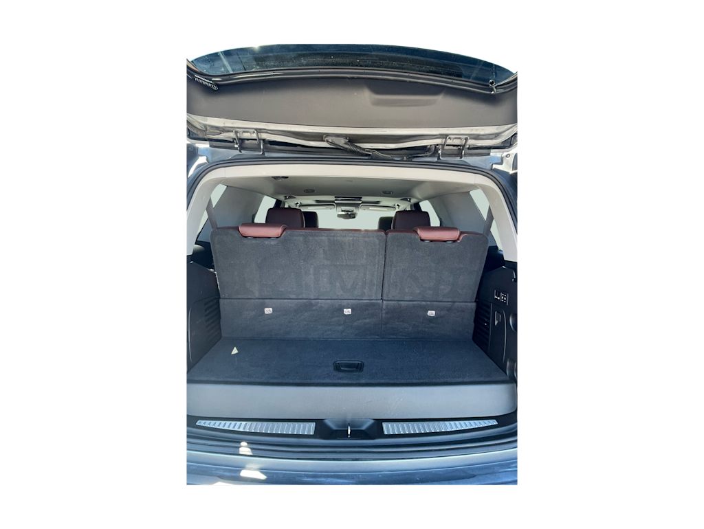 Thumbnail: 2019 Chevrolet Tahoe - 15