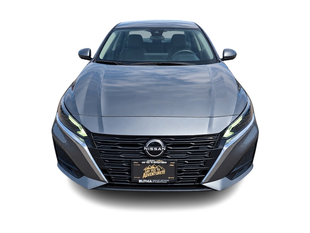 Thumbnail: 2023 Nissan Altima - 4