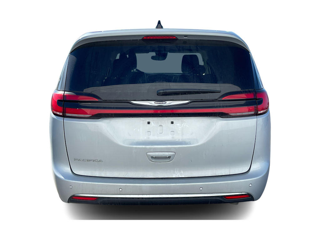 2023 Chrysler Pacifica Touring L 3