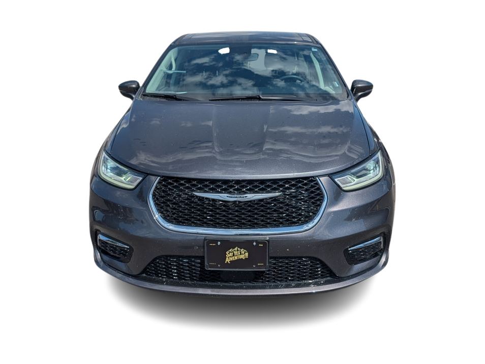 Thumbnail: 2023 Chrysler Pacifica - 16