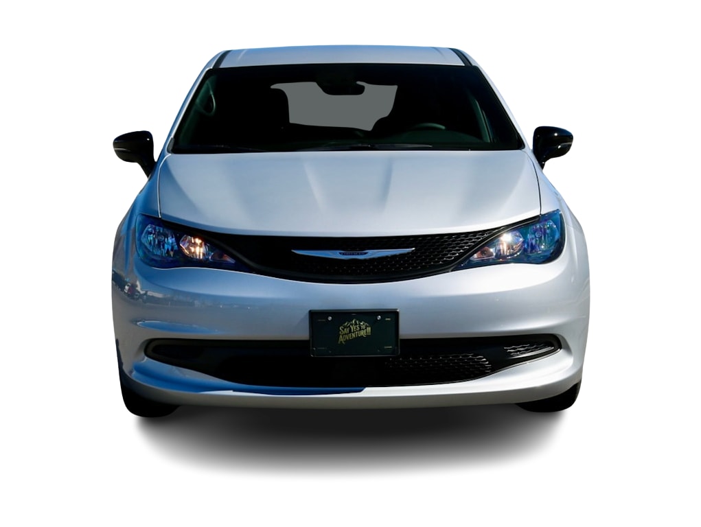 Thumbnail: 2026 Chrysler Voyager - 5