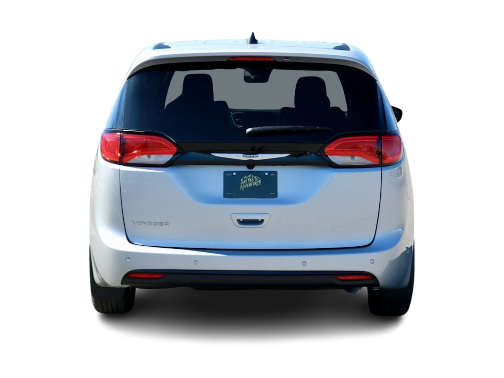 Thumbnail: 2026 Chrysler Voyager - 4