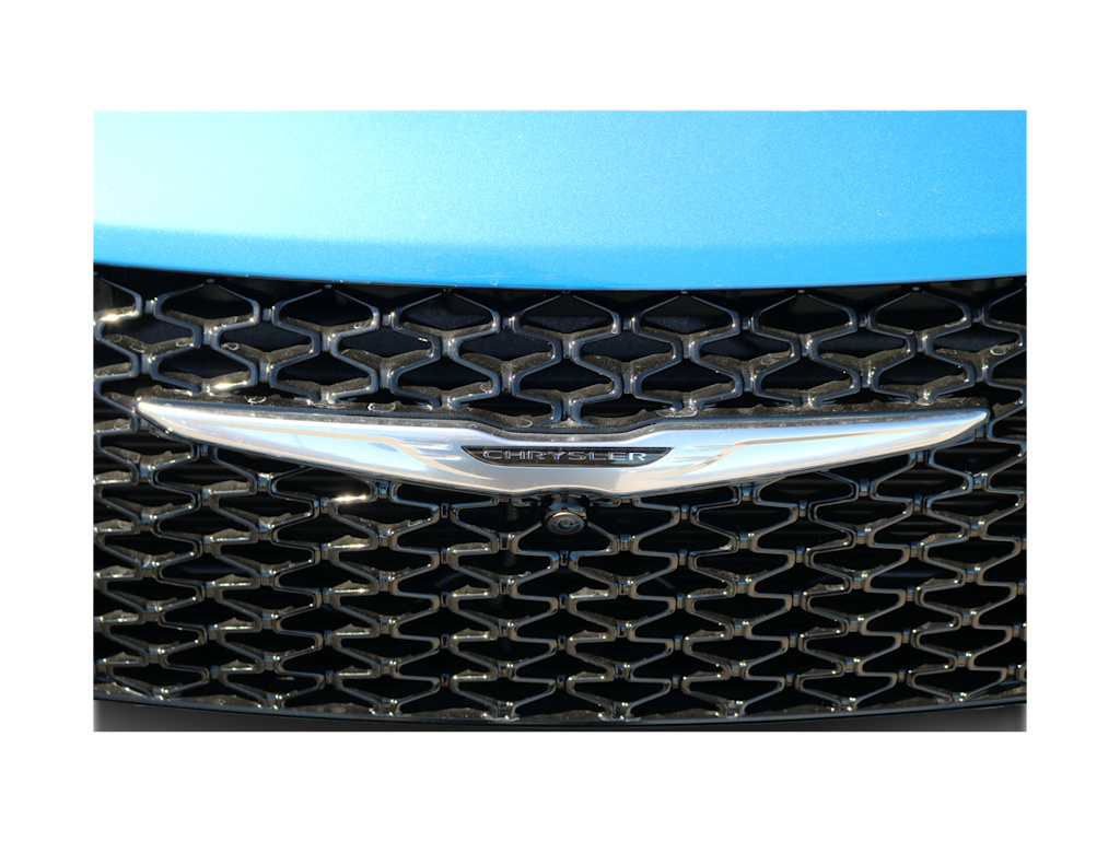Thumbnail: 2026 Chrysler Pacifica - 16