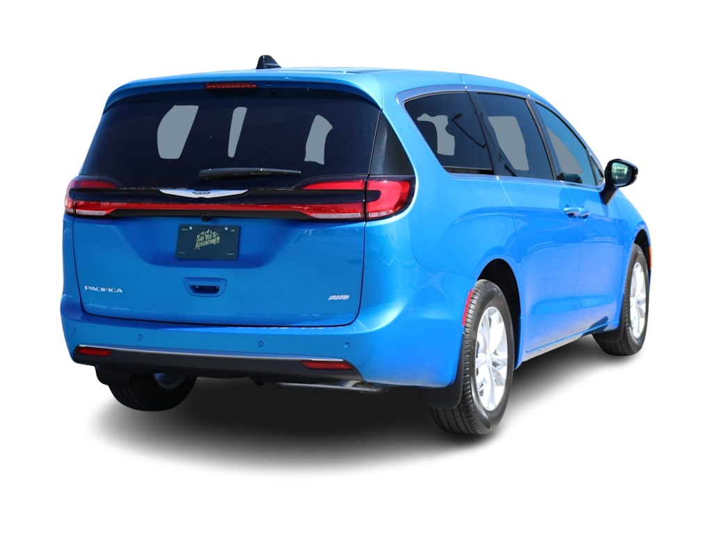 Thumbnail: 2026 Chrysler Pacifica - 13