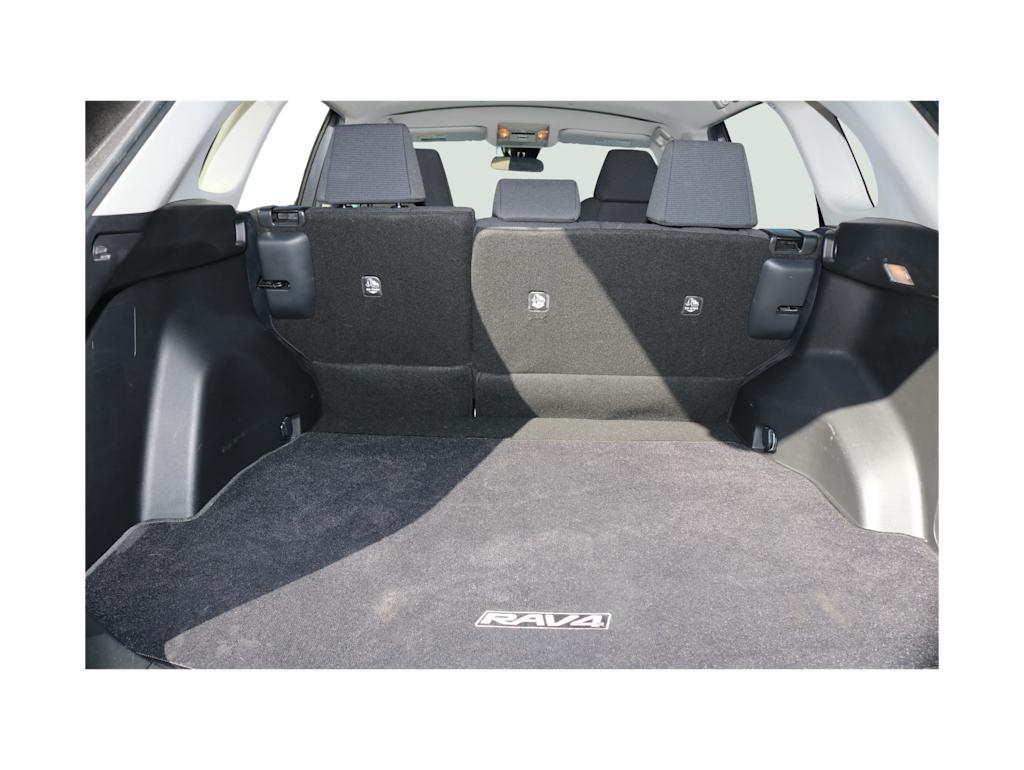 Thumbnail: 2021 Toyota RAV4 - 14