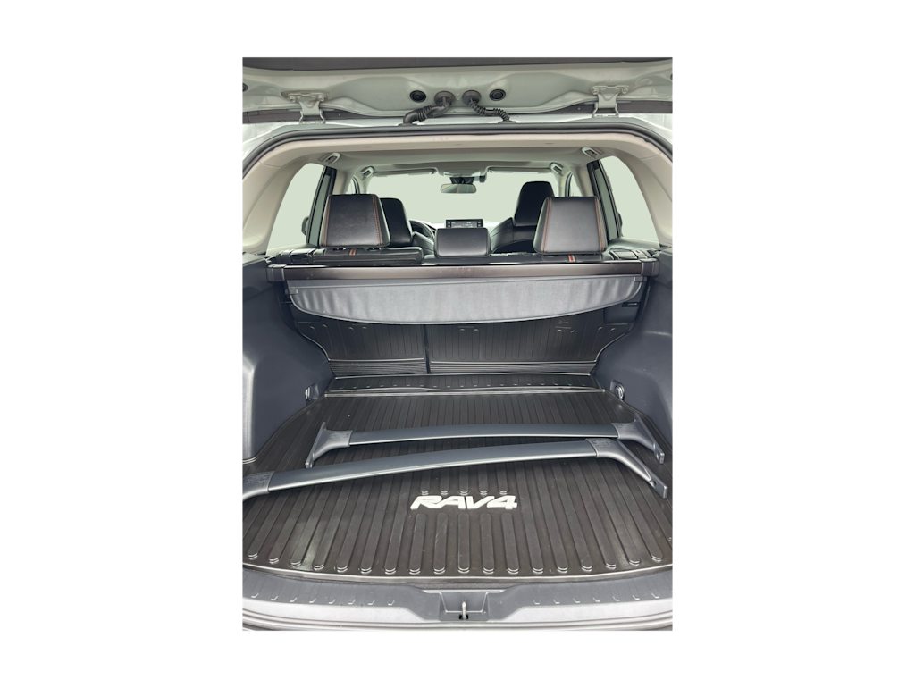 Thumbnail: 2019 Toyota RAV4 - 16