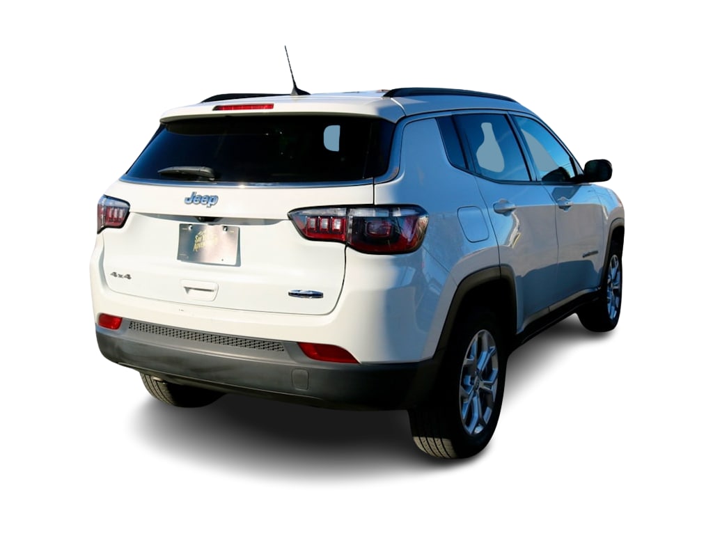 Thumbnail: 2024 Jeep Compass - 17