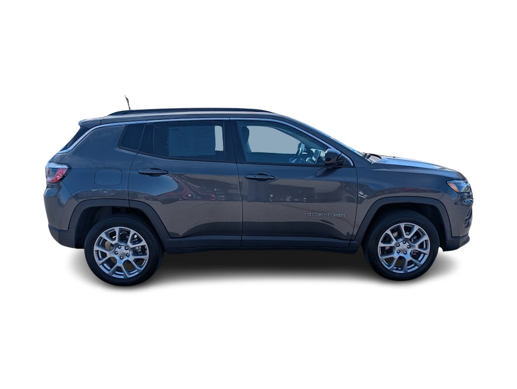 Thumbnail: 2022 Jeep Compass - 15