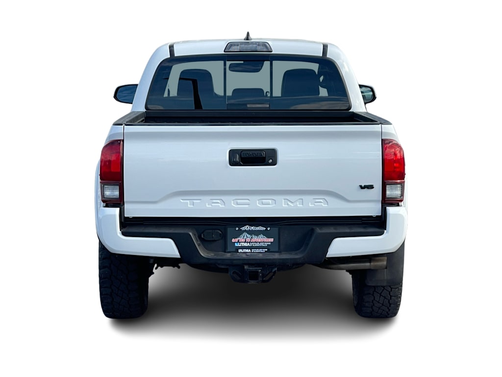 Thumbnail: 2019 Toyota Tacoma - 4