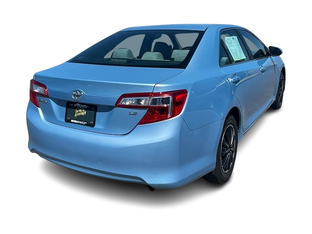 Thumbnail: 2013 Toyota Camry - 16
