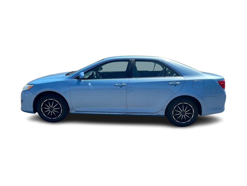 Thumbnail: 2013 Toyota Camry - 3