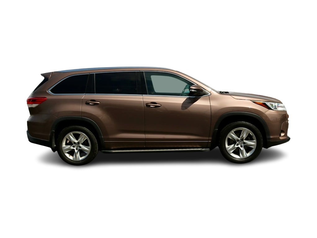 Thumbnail: 2017 Toyota Highlander - 18