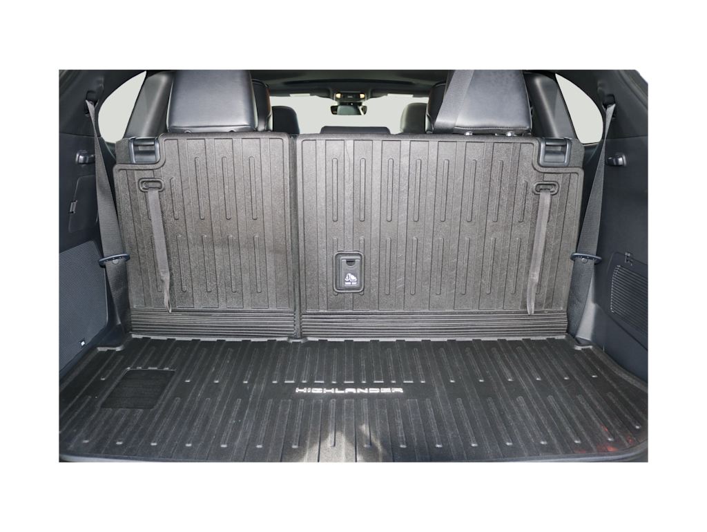 Thumbnail: 2021 Toyota Highlander - 15