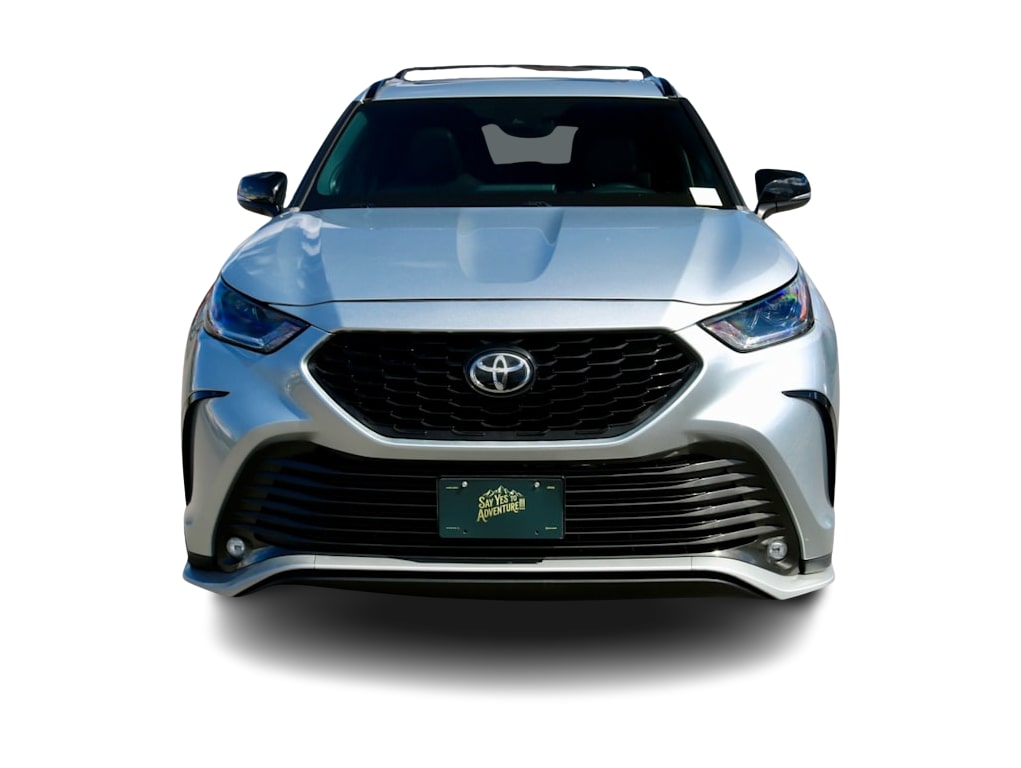 Thumbnail: 2021 Toyota Highlander - 16